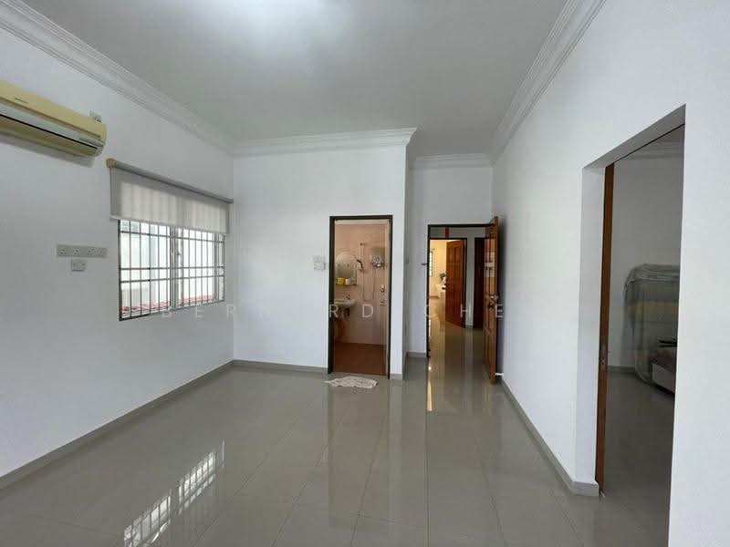 Semi-Detached House for Sale in Pantai Jerejak (Bayan Lepas) - Bernard Chew - Interior - PropertyGuru.com.my