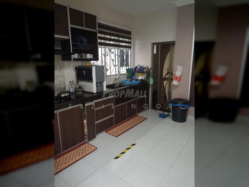Rumah Teres 2-Tingkat untuk Dijual di Shah Alam (Selangor) - Fazie Noor - Kitchen - PropertyGuru.com.my
