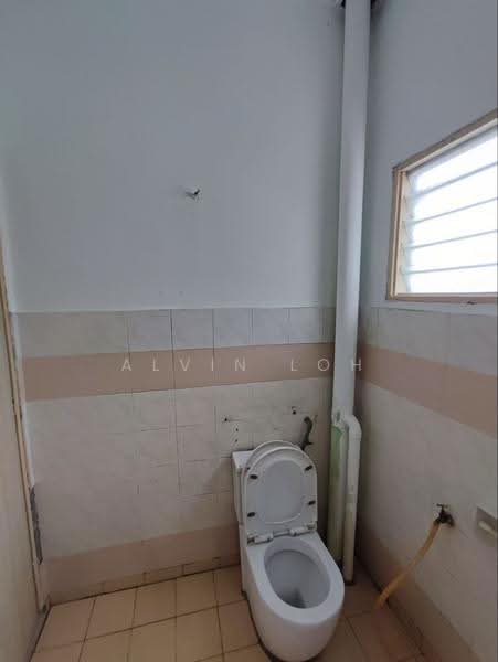 Terraced House for Rent in Taman Bukit Kinrara (Bandar Kinrara) - Alvin Loh - Bathroom - PropertyGuru.com.my