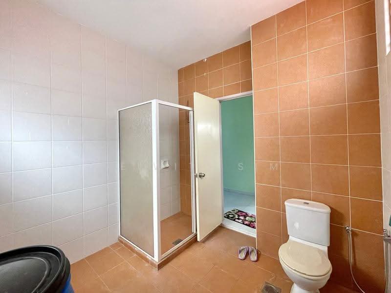 Rumah Teres 3-Tingkat untuk Dijual di Bayan Lepas (Penang) - Welwits Sim - Bathroom - PropertyGuru.com.my