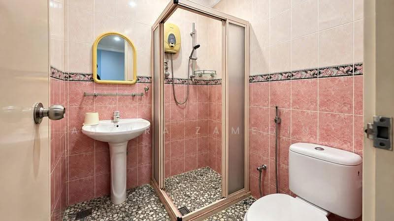 Rumah Banglo untuk Dijual di Taman Tun Dr Ismail (Kuala Lumpur) - Adzura Zamedin - Bathroom - PropertyGuru.com.my