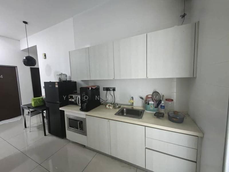 Kediaman Servis untuk Dijual di Paragon Suites @ CIQ - Yvonne Lim - Kitchen - PropertyGuru.com.my