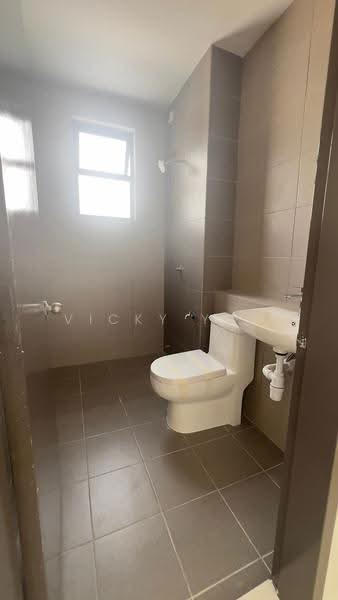2-storey Terraced House for Sale in Bandar Seri Alam (Masai) - Vicky Yew - Bathroom - PropertyGuru.com.my