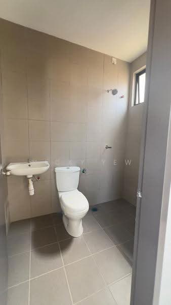 2-storey Terraced House for Sale in Bandar Seri Alam (Masai) - Vicky Yew - Bathroom - PropertyGuru.com.my