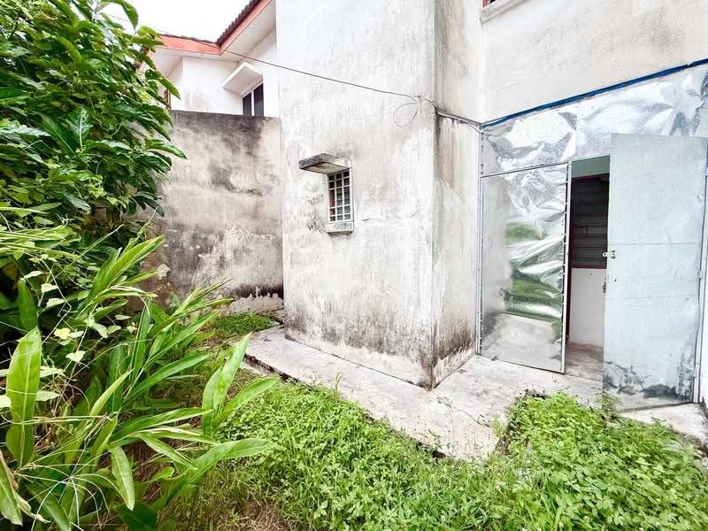 2-storey Terraced House for Sale in Bandar Tasik Kesuma (Beranang) - Azli Ibrahim - Exterior - PropertyGuru.com.my
