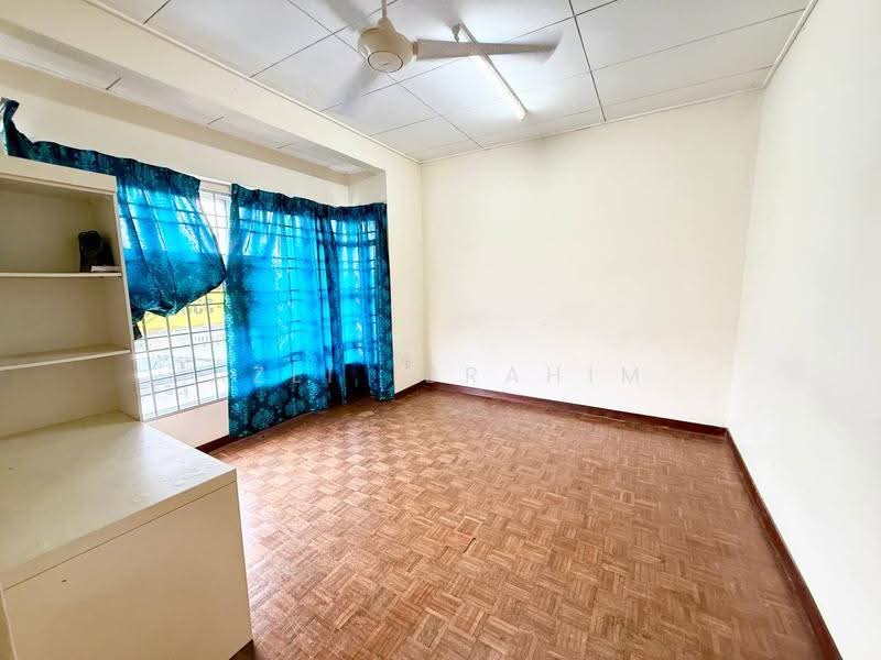 2-storey Terraced House for Sale in Bandar Tasik Kesuma (Beranang) - Azli Ibrahim - Interior - PropertyGuru.com.my