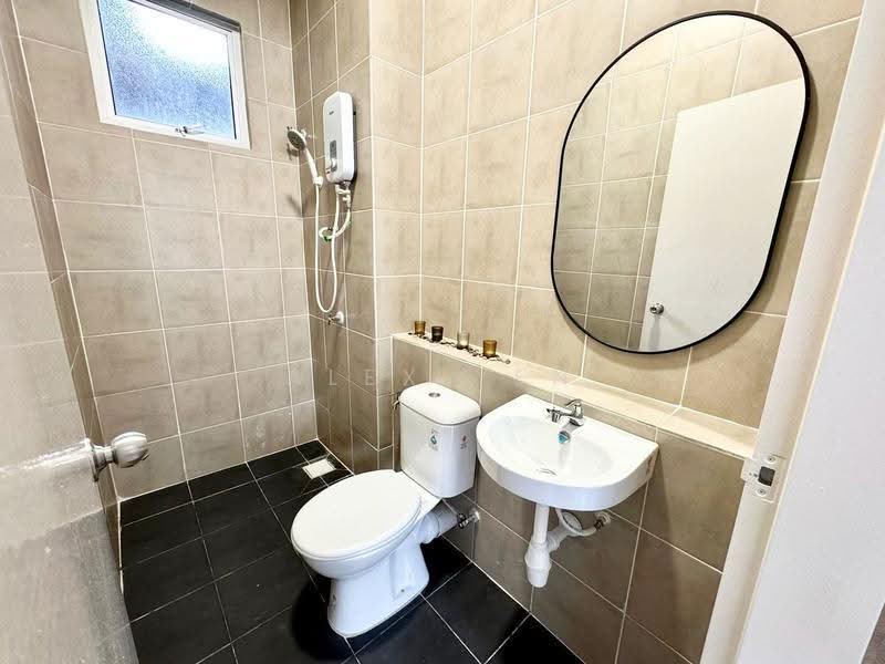 Apartment for Rent at Seri Topaz - Alex Yen - Bathroom - PropertyGuru.com.my