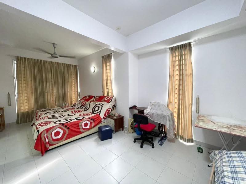 3-storey Terraced House for Sale in Bayan Lepas (Penang) - Welwits Sim - Bedroom - PropertyGuru.com.my