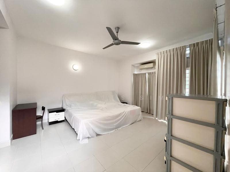 3-storey Terraced House for Sale in Bayan Lepas (Penang) - Welwits Sim - Bedroom - PropertyGuru.com.my