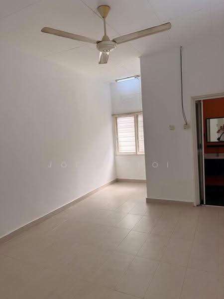 2-storey Terraced House for Sale in Bandar Kinrara Seksyen 1 (Bandar Kinrara) - Jolin Choi - Interior - PropertyGuru.com.my