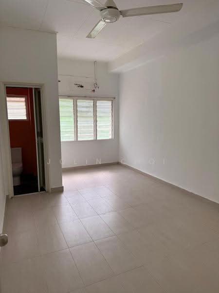 2-storey Terraced House for Sale in Bandar Kinrara Seksyen 1 (Bandar Kinrara) - Jolin Choi - Interior - PropertyGuru.com.my