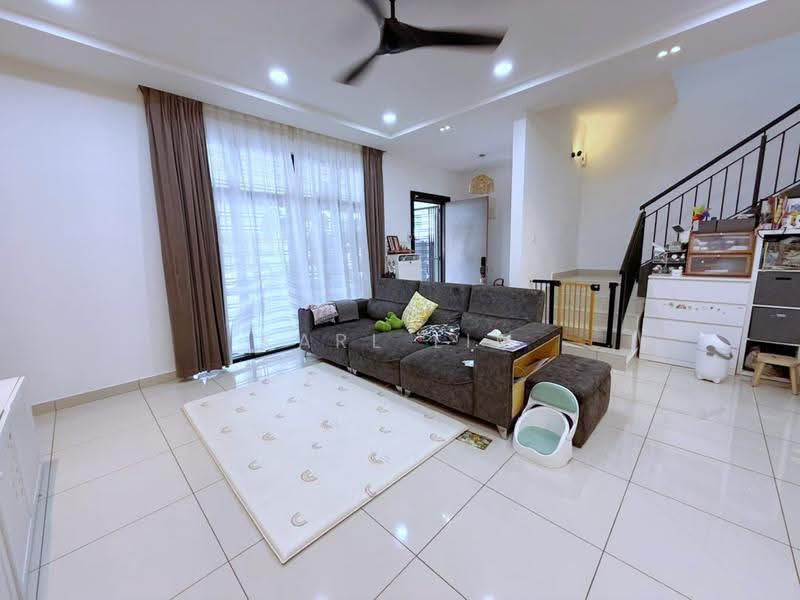 2-storey Terraced House for Sale in Bandar Cemerlang (Ulu Tiram) - Karl Lim - Living Room - PropertyGuru.com.my