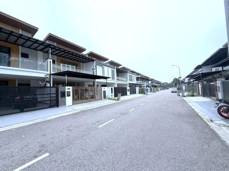 2-storey Terraced House for Sale in Bandar Cemerlang (Ulu Tiram) - Karl Lim - Exterior - PropertyGuru.com.my