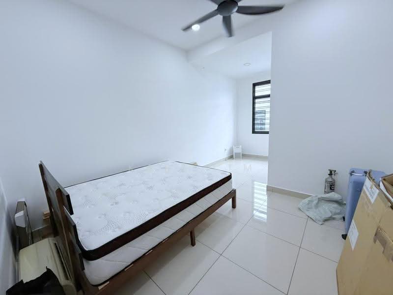 2-storey Terraced House for Sale in Bandar Cemerlang (Ulu Tiram) - Karl Lim - Bedroom - PropertyGuru.com.my