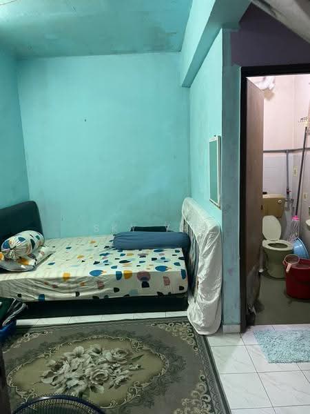 Rumah Flat untuk Dijual di Taman Pusat Kepong - Sky Yap - Bedroom - PropertyGuru.com.my