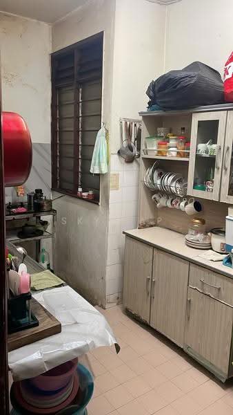 Rumah Flat untuk Dijual di Taman Pusat Kepong - Sky Yap - Kitchen - PropertyGuru.com.my