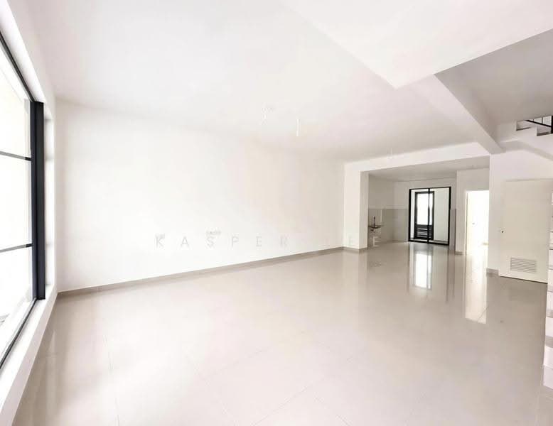 2-storey Terraced House for Sale in Taman Damansara Aliff (Tampoi) - Kasper Lee - Living Room - PropertyGuru.com.my