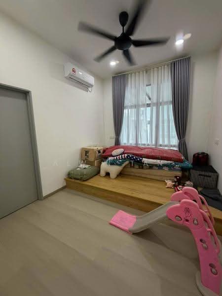 Rumah Kluster untuk Dijual di Taman Pulai Hijauan (Skudai) - Alwin Tan - Bedroom - PropertyGuru.com.my