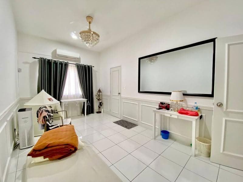 Rumah Teres 2-Tingkat untuk Dijual di Kuala Selangor (Selangor) - Izzat Zamros - PropertyGuru.com.my