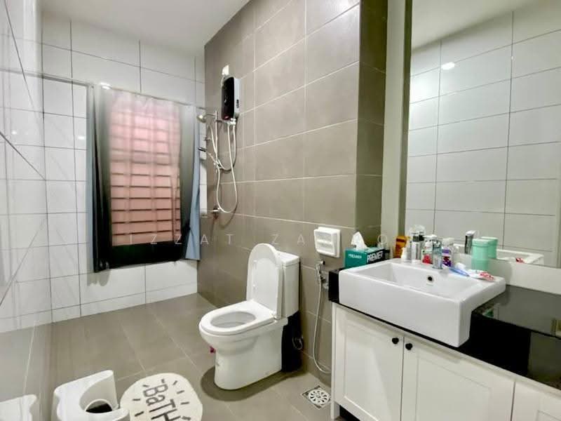 Rumah Teres 2-Tingkat untuk Dijual di Kuala Selangor (Selangor) - Izzat Zamros - PropertyGuru.com.my