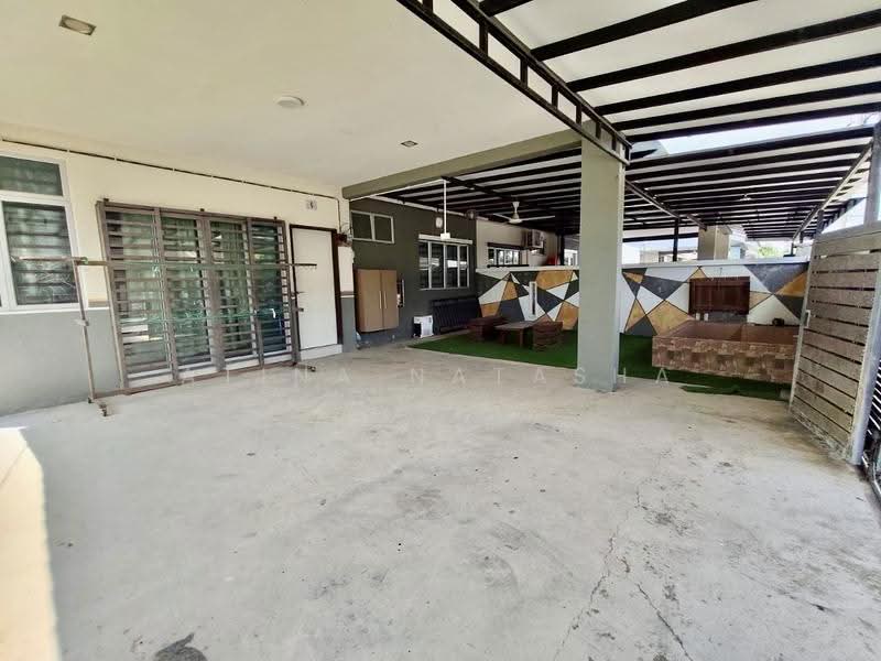Rumah Berkembar untuk Dijual di Kampung Bukit Rangin (Kuantan) - Atina Natasha - Exterior - PropertyGuru.com.my