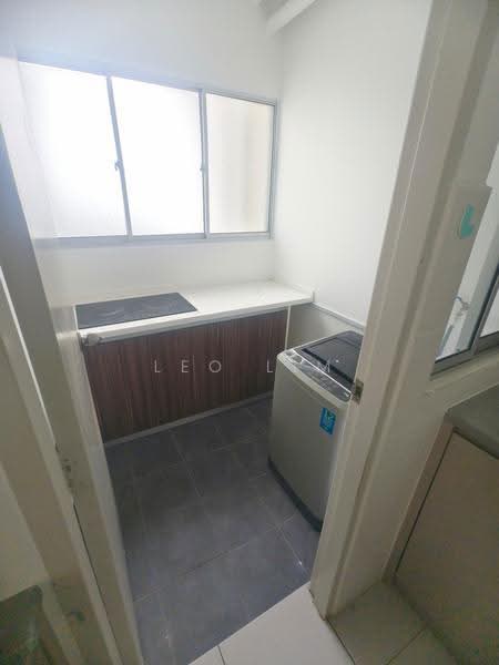 Condominium for Sale at D'Cerrum Apartment - Leo Lim - Kitchen - PropertyGuru.com.my