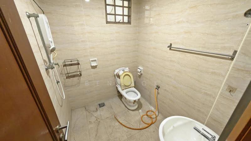 Rumah Berkembar untuk Dijual di Jalan Klang Lama (Old Klang Road) (Kuala Lumpur) - Ben Mok - Bathroom - PropertyGuru.com.my