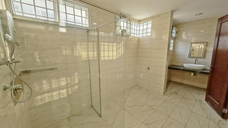 Rumah Berkembar untuk Dijual di Jalan Klang Lama (Old Klang Road) (Kuala Lumpur) - Ben Mok - Bathroom - PropertyGuru.com.my
