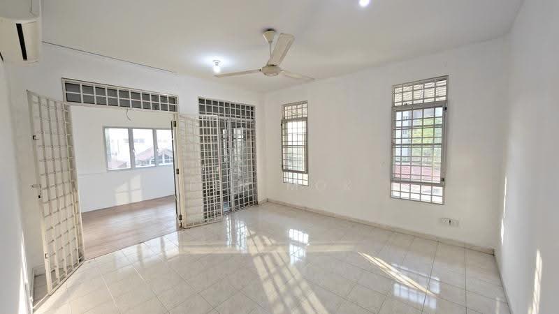 Rumah Berkembar untuk Dijual di Jalan Klang Lama (Old Klang Road) (Kuala Lumpur) - Ben Mok - Living Room - PropertyGuru.com.my