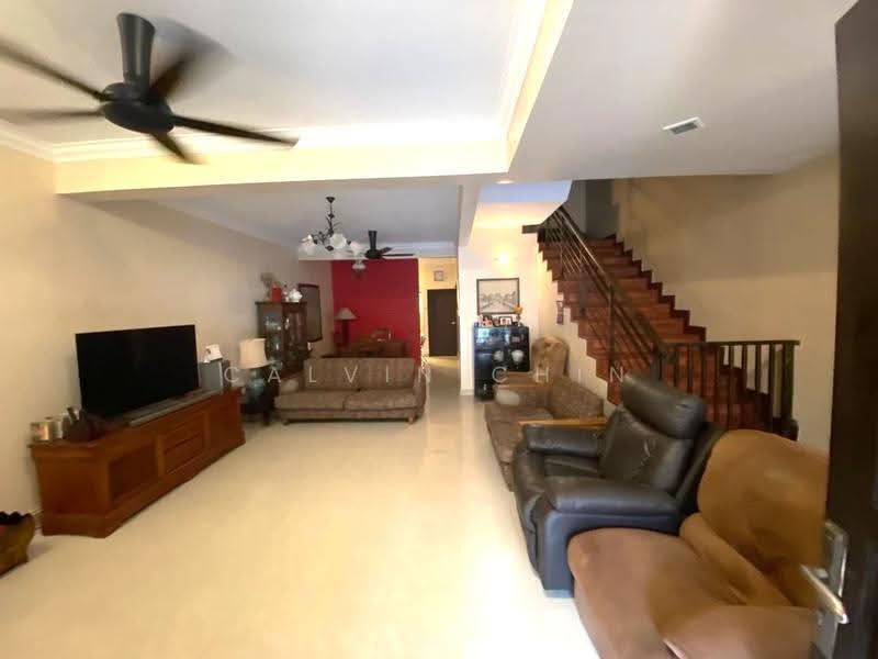 2.5-storey Terraced House for Sale in Bukit Antarabangsa (Ulu Kelang) - calvin Chin - Living Room - PropertyGuru.com.my