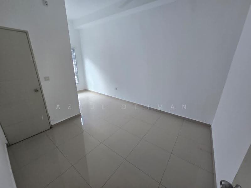 2-storey Terraced House for Sale in Taman Nusari Bayu (Bandar Sri Sendayan) - Azrul Othman - Interior - PropertyGuru.com.my