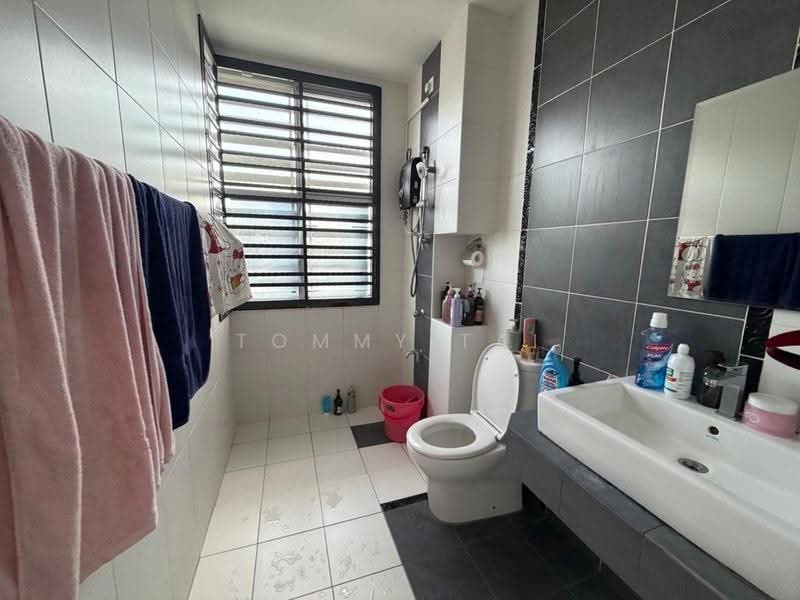 2-storey Terraced House for Sale in Taman Nusa Idaman (Iskandar Puteri (Nusajaya)) - Tommy Tai - Bathroom - PropertyGuru.com.my