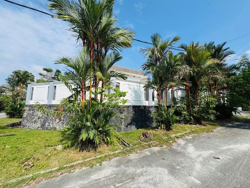 Rumah Banglo untuk Dijual di Seksyen 6 (Shah Alam) - Muizz Razak - Exterior - PropertyGuru.com.my