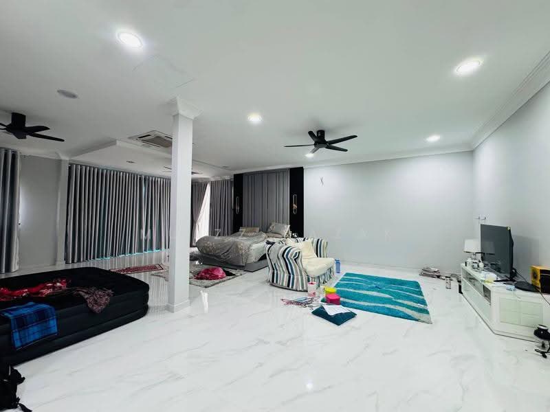 Rumah Banglo untuk Dijual di Seksyen 6 (Shah Alam) - Muizz Razak - Bedroom - PropertyGuru.com.my