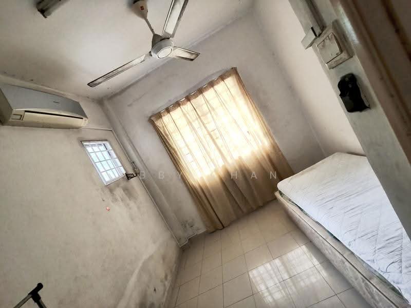 Condominium for Rent at Indah Condominium - Abby Chan - Bedroom - PropertyGuru.com.my