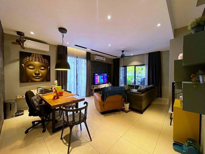 Rumah Teres 3-Tingkat untuk Dijual di Bayan Lepas (Penang) - Welwits Sim - Living Room - PropertyGuru.com.my