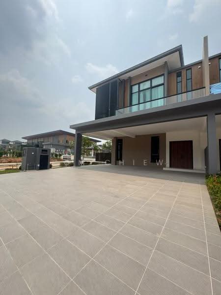 Cluster House for Sale in Taman Sutera Utama (Skudai) - Tom Chiew - Exterior - PropertyGuru.com.my
