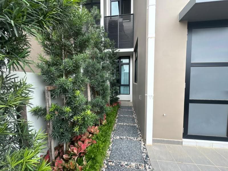 Cluster House for Sale in Taman Sutera Utama (Skudai) - Tom Chiew - Exterior - PropertyGuru.com.my