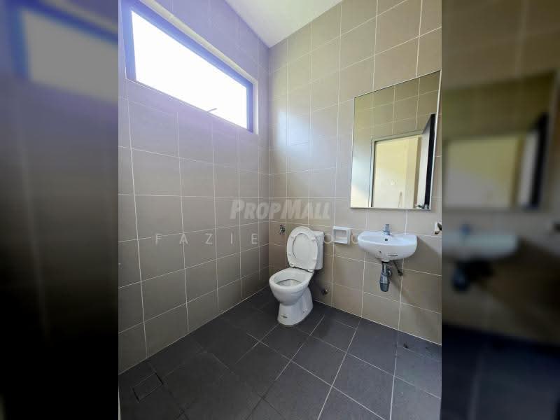2-storey Terraced House for Sale in Elmina (Shah Alam) - Fazie Noor - Bathroom - PropertyGuru.com.my