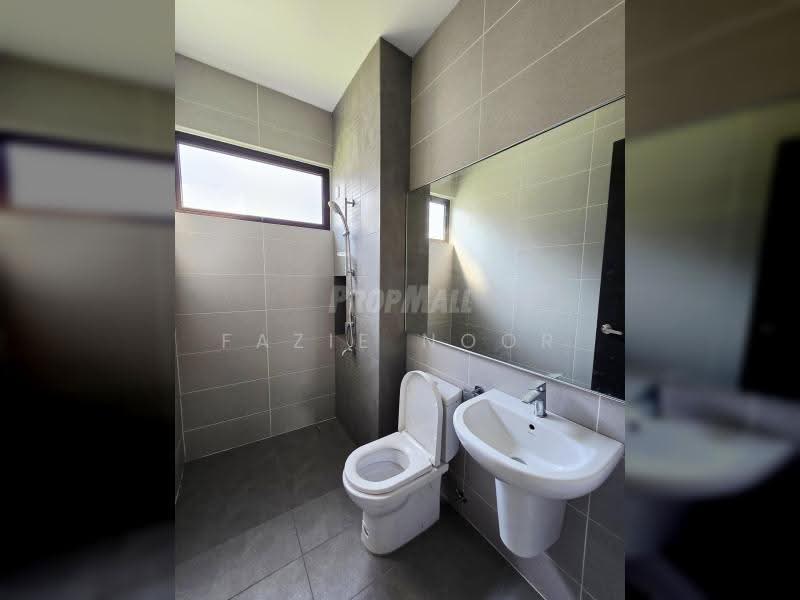 2-storey Terraced House for Sale in Elmina (Shah Alam) - Fazie Noor - Bathroom - PropertyGuru.com.my