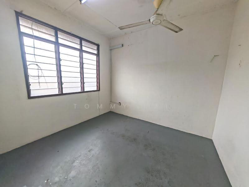Rumah Teres 2-Tingkat untuk Dijual di Taman Perling (Perling) - Tommy Tai - Interior - PropertyGuru.com.my