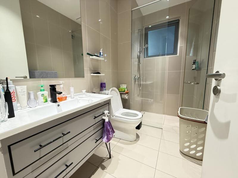 Kediaman Servis untuk Dijual di Pavilion Hilltop - Kobe Lim - Bathroom - PropertyGuru.com.my
