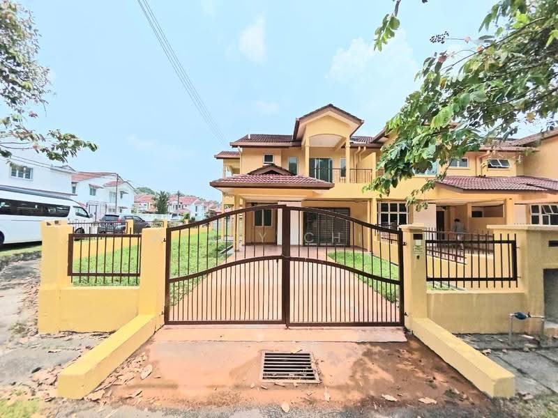 2-storey Terraced House for Sale in TAMAN PUCHONG UTAMA (Puchong) - Wendy Chin - Exterior - PropertyGuru.com.my