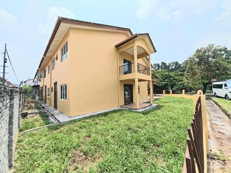 2-storey Terraced House for Sale in TAMAN PUCHONG UTAMA (Puchong) - Wendy Chin - Exterior - PropertyGuru.com.my