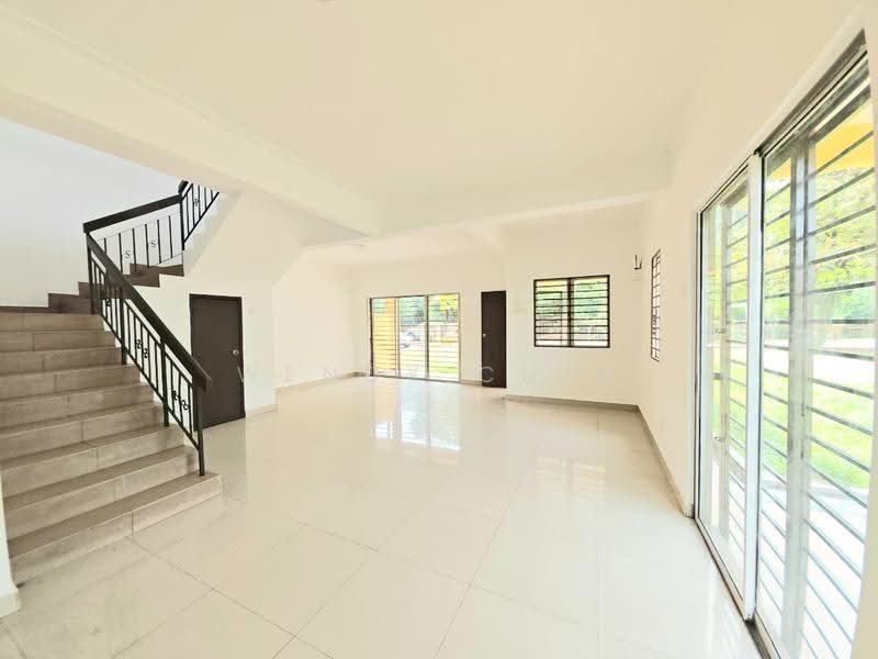 2-storey Terraced House for Sale in TAMAN PUCHONG UTAMA (Puchong) - Wendy Chin - Living Room - PropertyGuru.com.my