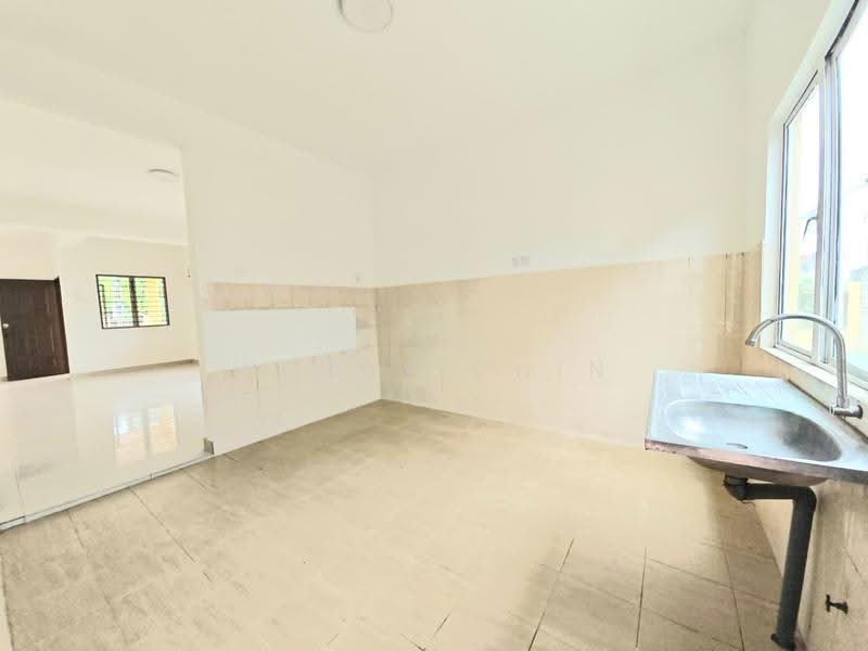 2-storey Terraced House for Sale in TAMAN PUCHONG UTAMA (Puchong) - Wendy Chin - Kitchen - PropertyGuru.com.my