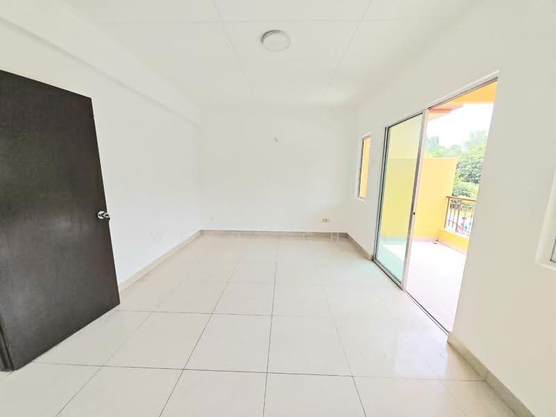 2-storey Terraced House for Sale in TAMAN PUCHONG UTAMA (Puchong) - Wendy Chin - Balcony - PropertyGuru.com.my