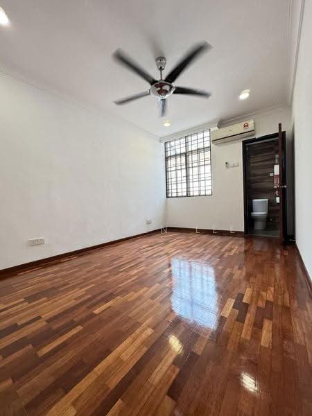 2.5-storey Terraced House for Sale in Bandar Puteri Puchong (Puchong) - Jayden Lee - Bathroom - PropertyGuru.com.my