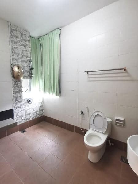 Cluster House for Rent in Taman Nusa Bestari (Iskandar Puteri (Nusajaya)) - Jeff Yap - Bathroom - PropertyGuru.com.my