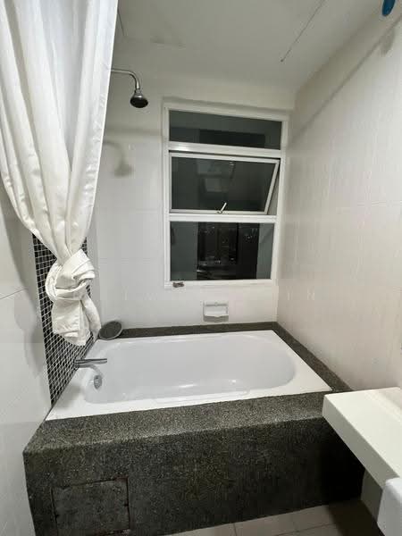 Kondominium untuk Dijual di 3 Residen @ Melawati - calvin Chin - Bathroom - PropertyGuru.com.my